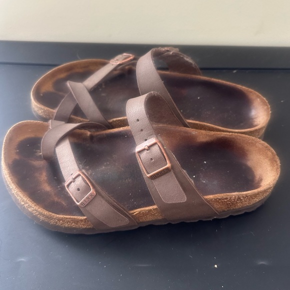 Birkenstock Shoes - Birkenstock Womens Mayari Brown Leather Toe Loop Slide Casual Sandal 6